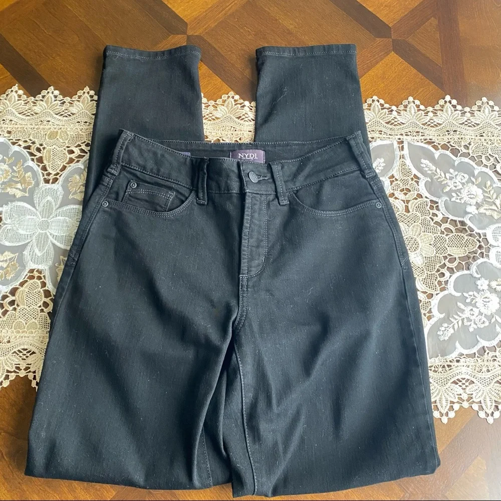NYDJ Alina style skinny jeans EUC